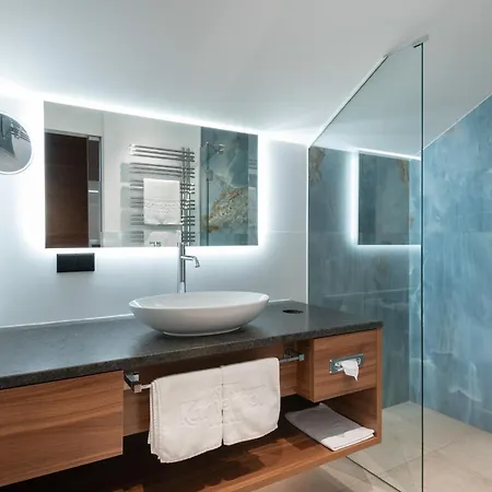 Karnerhof 4*